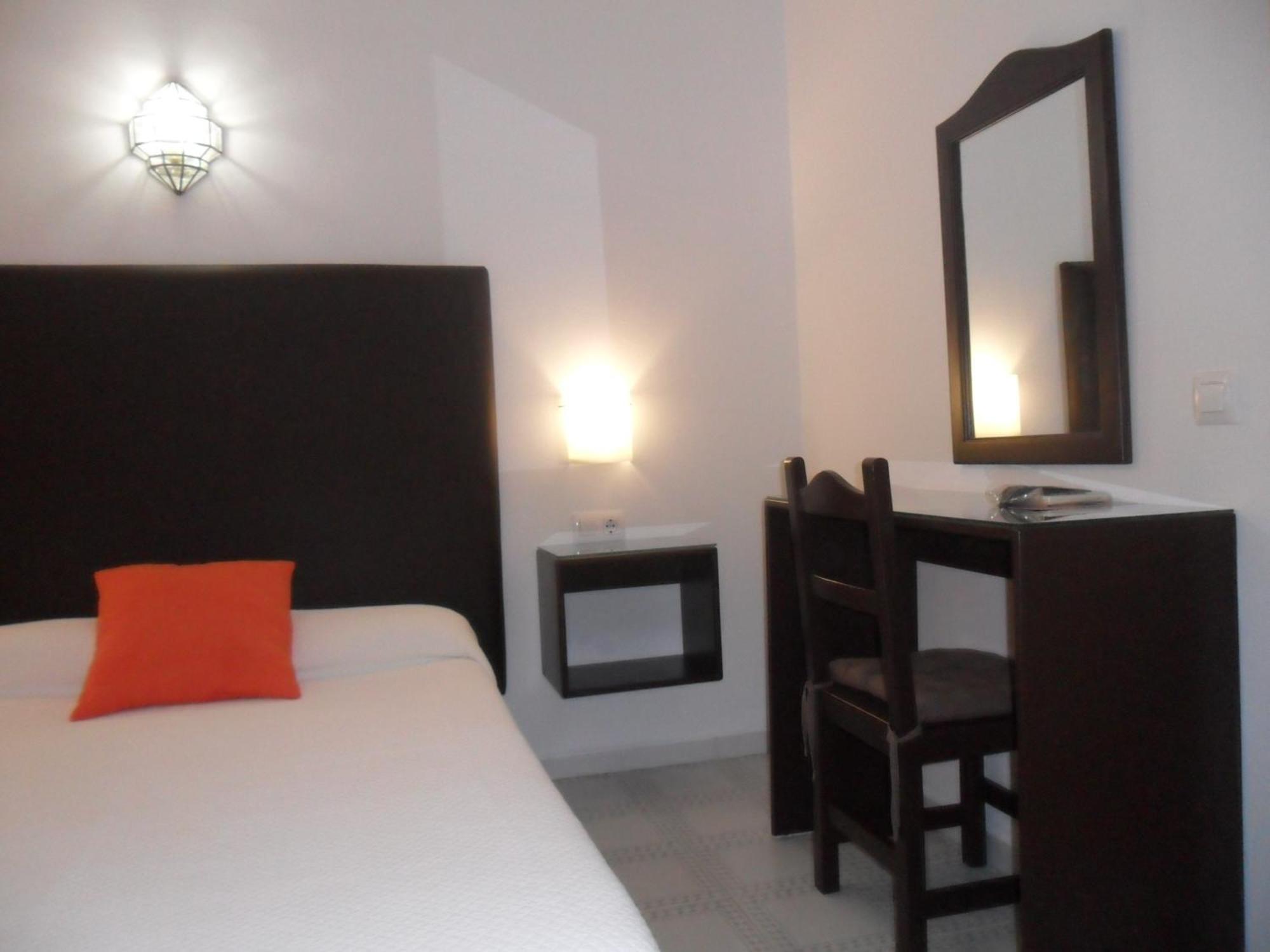 Hostal El Capi Zahora Pokoj fotografie